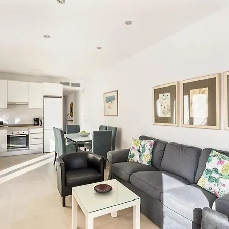Sleeps 6 With Pool Air Con And Wifi Villa *